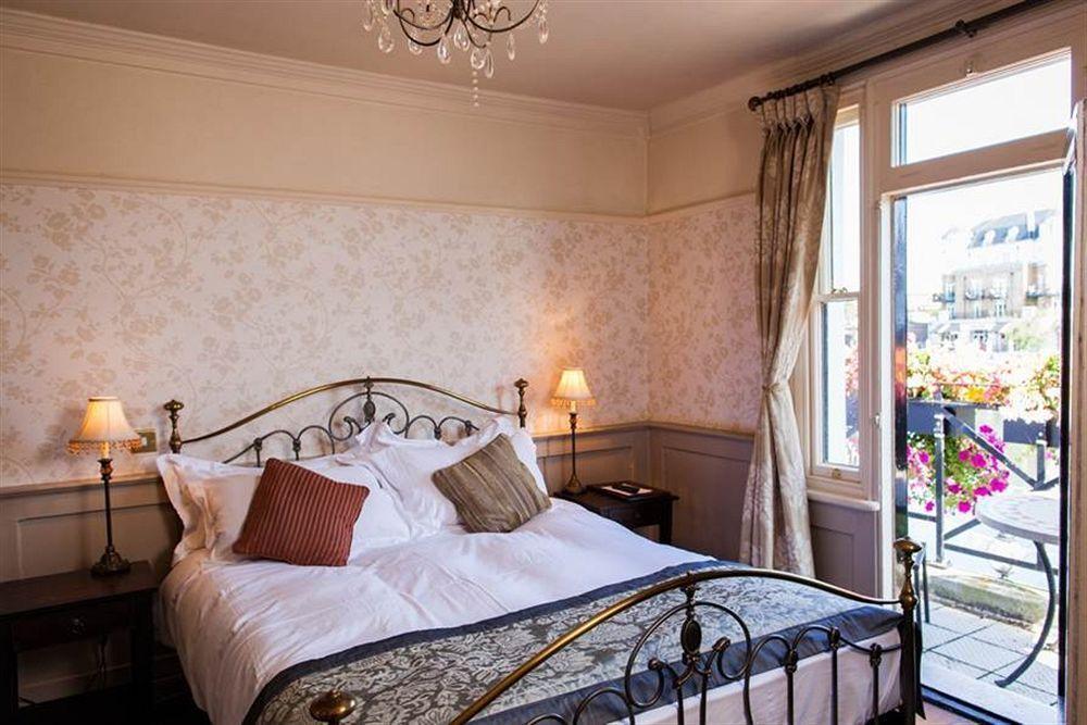 The Swan Hotel Staines-upon-Thames Ngoại thất bức ảnh